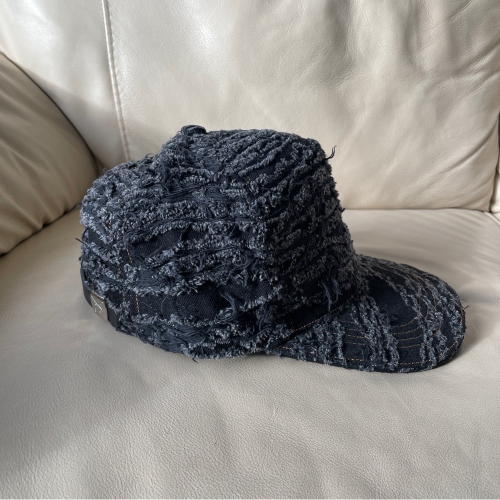 Frayed Black Men's Baseball Cap with Adjustable Leather Strap